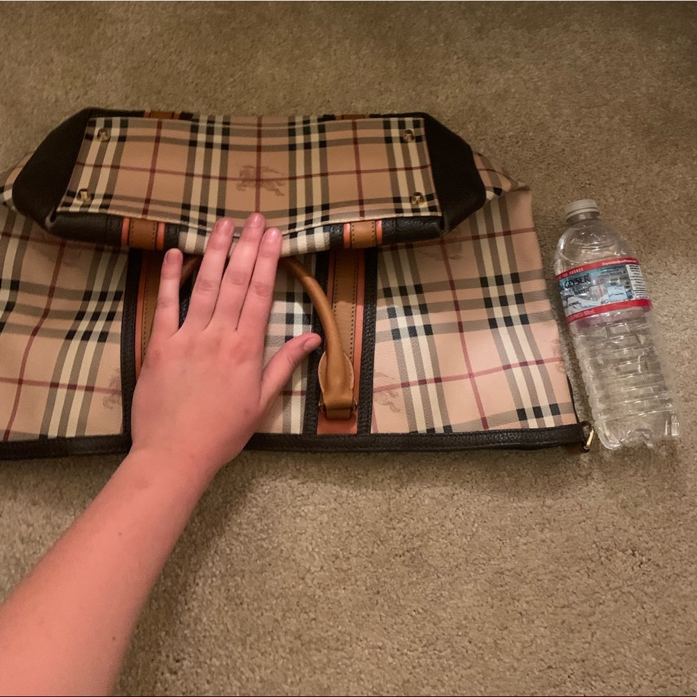 Burberry handbag - Picture 16 of 16
